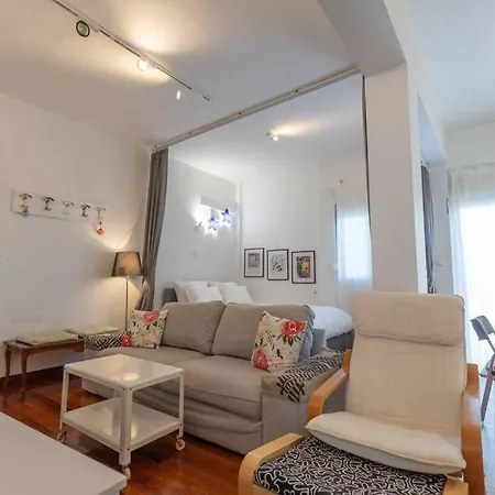 με θέα πλατεία στο κέντρο της πόλης Apartamento *