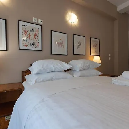 Apartamento με θέα πλατεία στο κέντρο της πόλης *