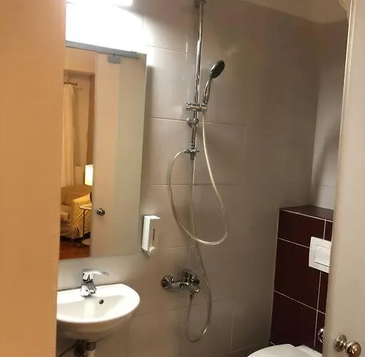 με θέα πλατεία στο κέντρο της πόλης Apartment Larissa