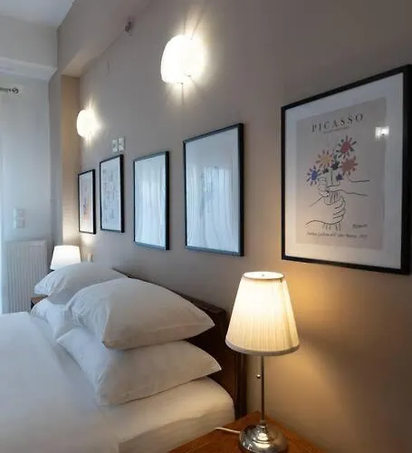 με θέα πλατεία στο κέντρο της πόλης * Larissa