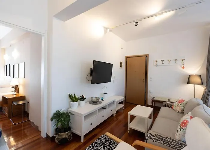 με θέα πλατεία στο κέντρο της πόλης Apartment