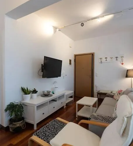 Apartment με θέα πλατεία στο κέντρο της πόλης